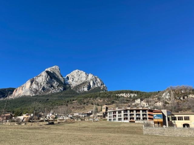 La Cara Nord , Alojamiento Turistico ,Saldes, A Los Pies Del Pedraforca, Apartamento ภายนอก รูปภาพ